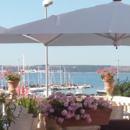 Antico Palazzo Spinola Bed & Breakfast Gallipoli Exterior photo