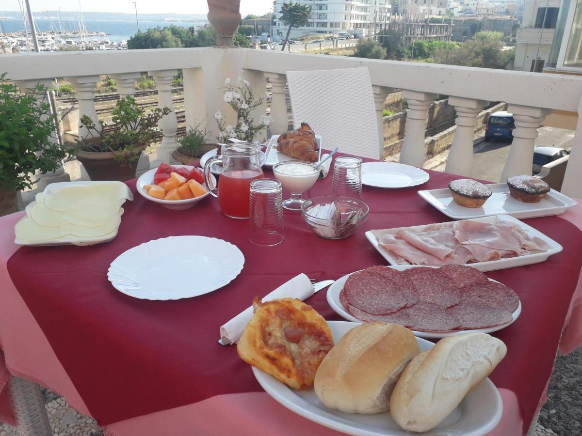 Antico Palazzo Spinola Bed & Breakfast Gallipoli Exterior photo