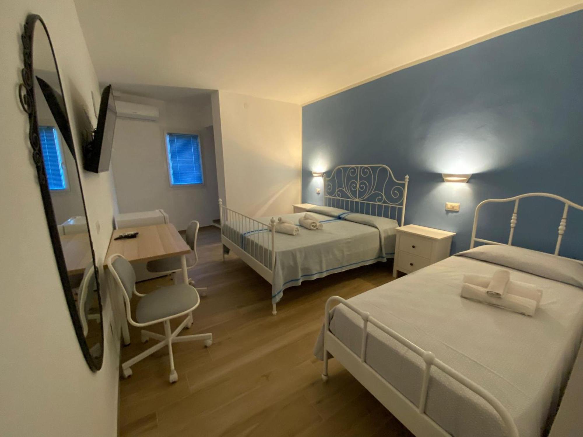 Antico Palazzo Spinola Bed & Breakfast Gallipoli Exterior photo