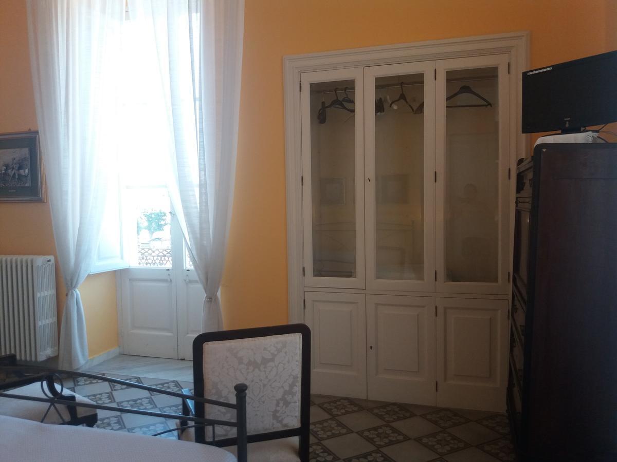 Antico Palazzo Spinola Bed & Breakfast Gallipoli Exterior photo