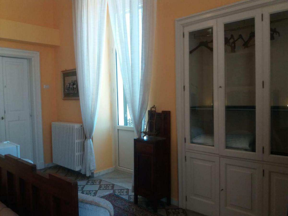 Antico Palazzo Spinola Bed & Breakfast Gallipoli Exterior photo